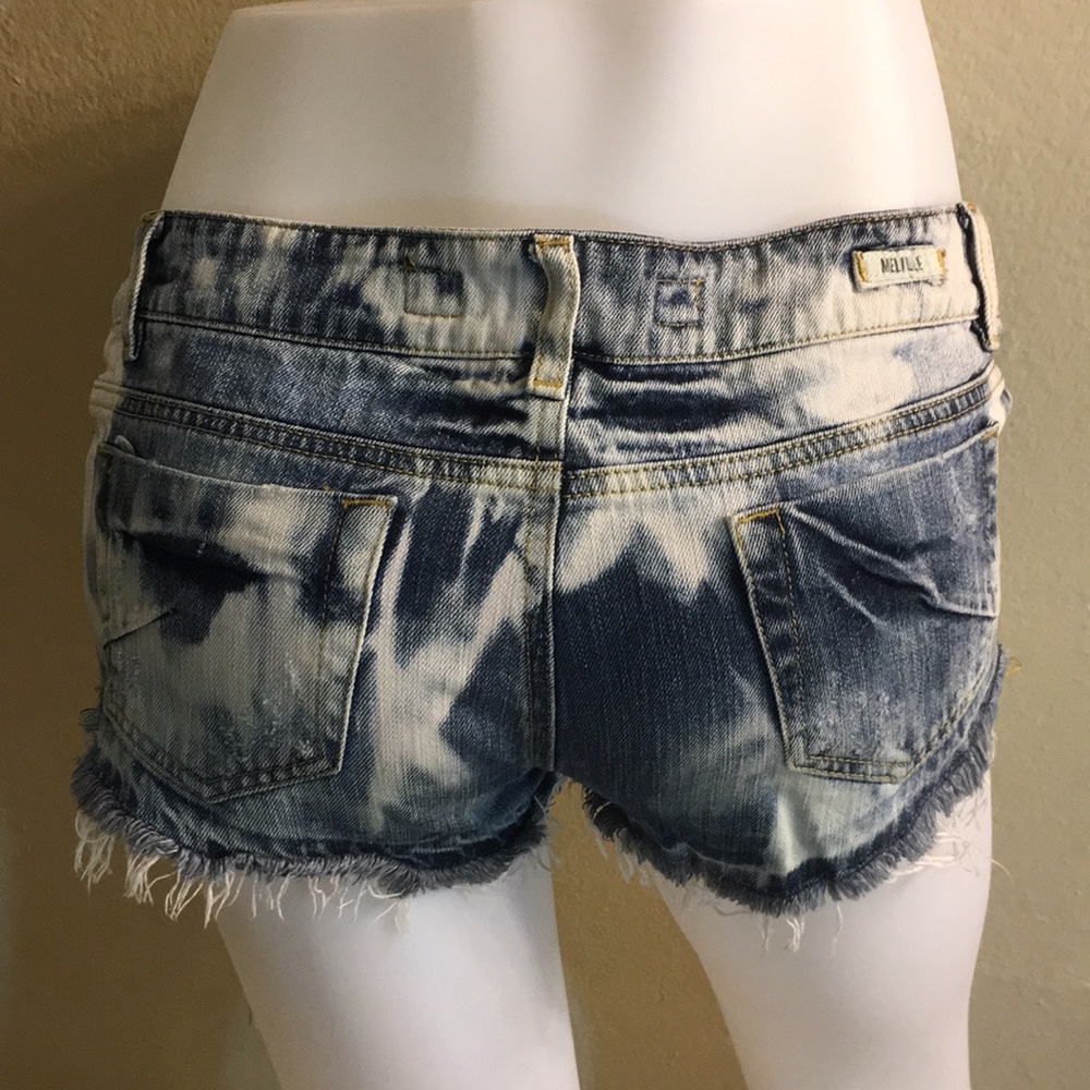 Like new Brandy Melville Jean shorts - Picture 7 of 7